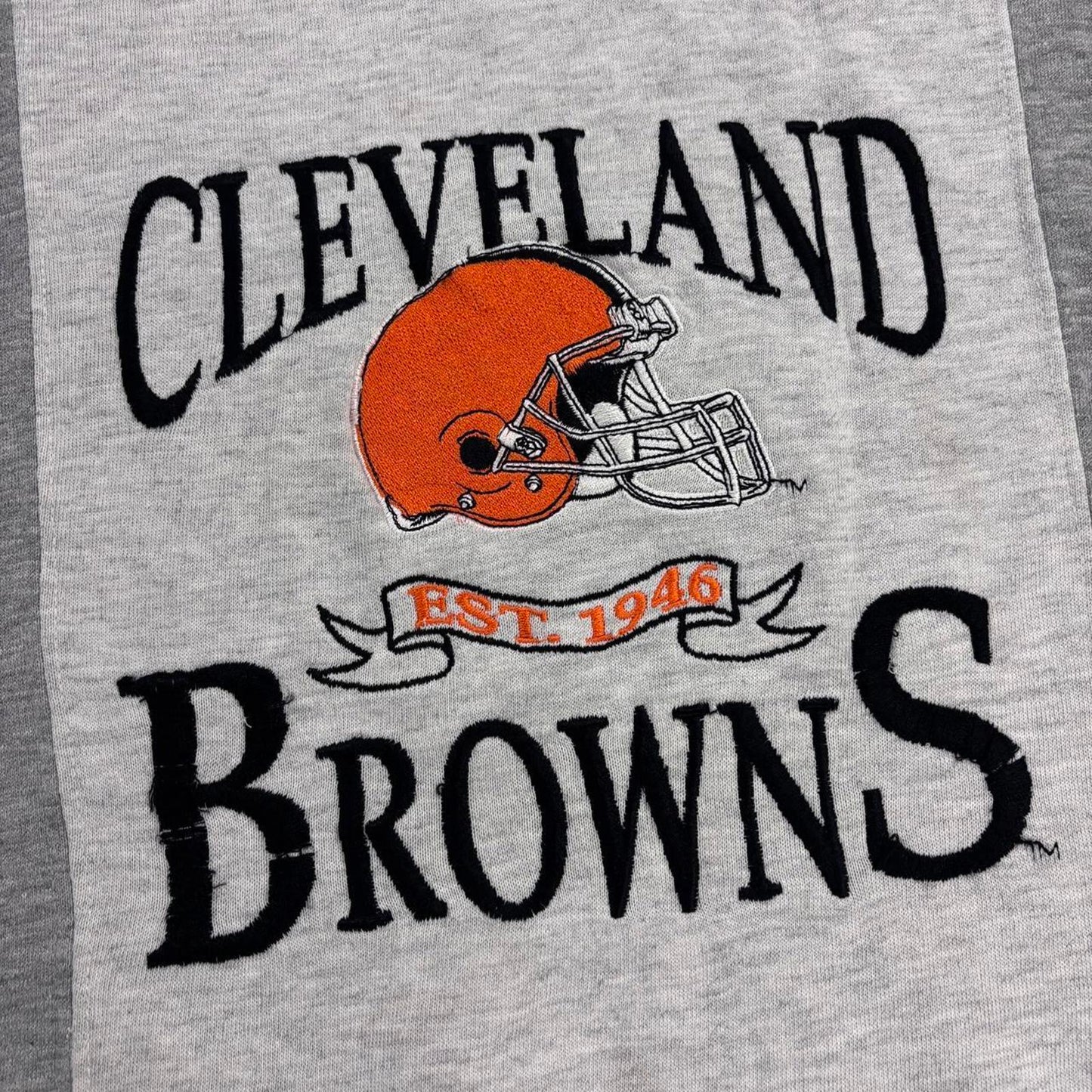 Vintage 90s USA Cleveland Browns NFL American Football embroidered sweatshirt