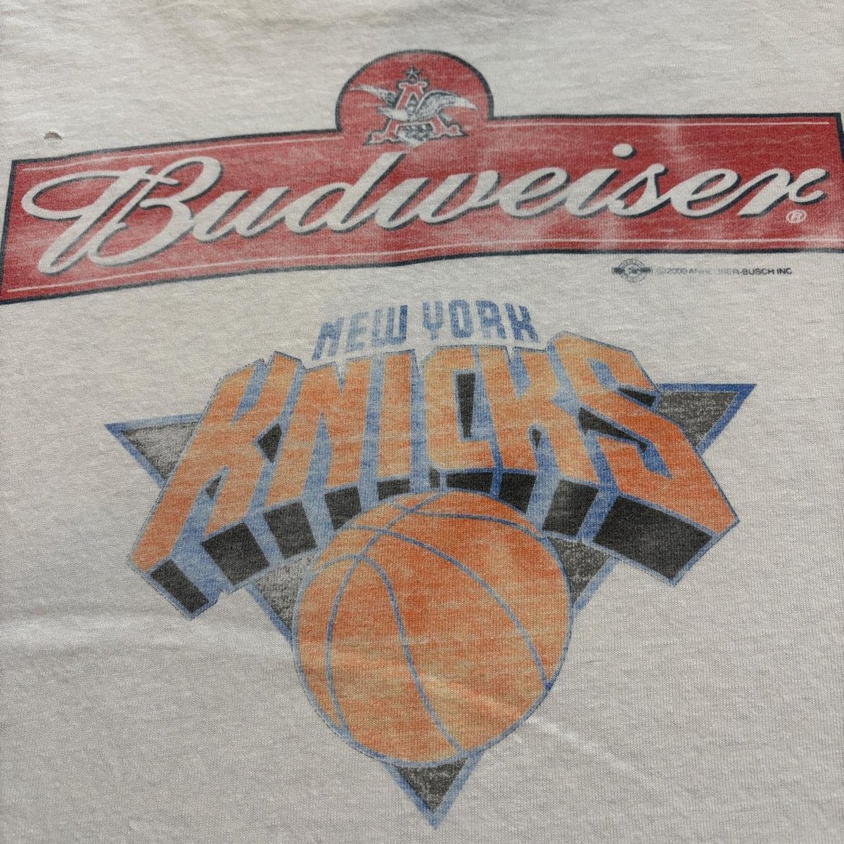 Vintage Y2K Budweiser beer New York Knicks NBA basketball t-shirt