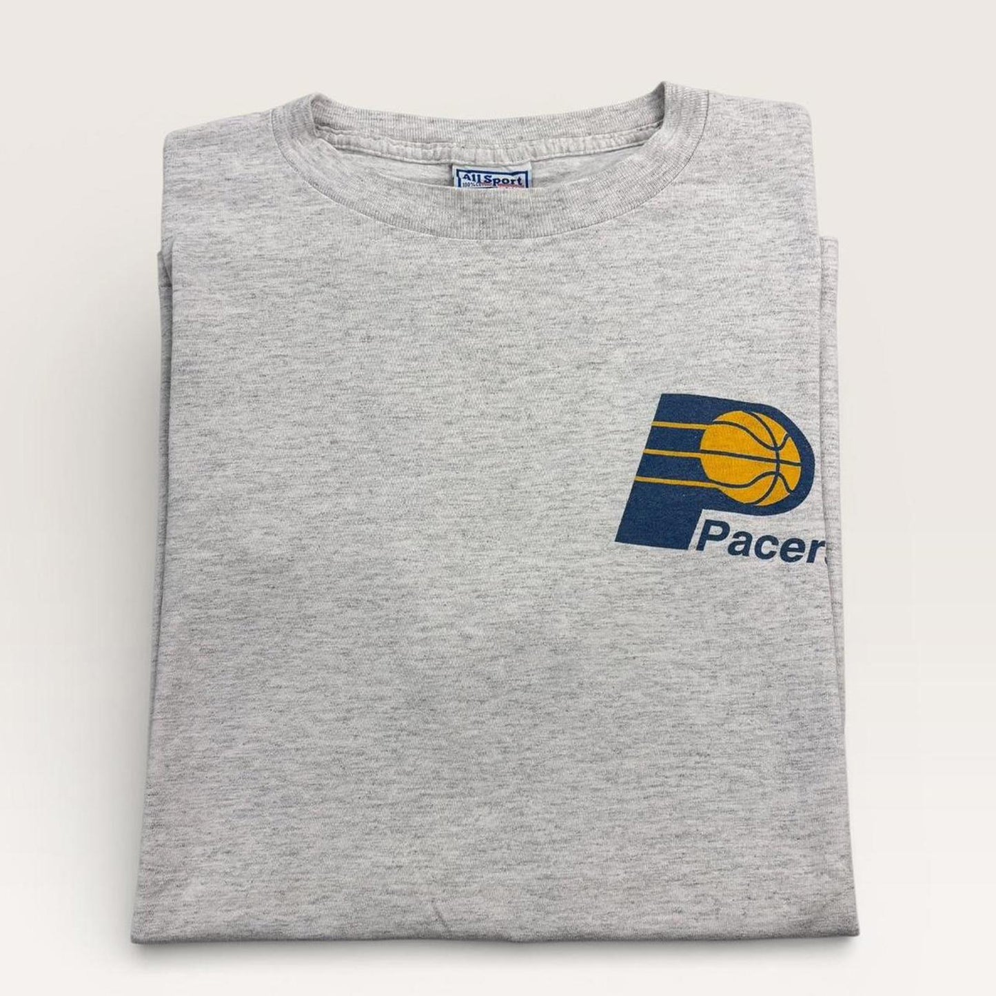 Vintage 90s USA Indiana Pacers NBA basketball graphic t-shirt