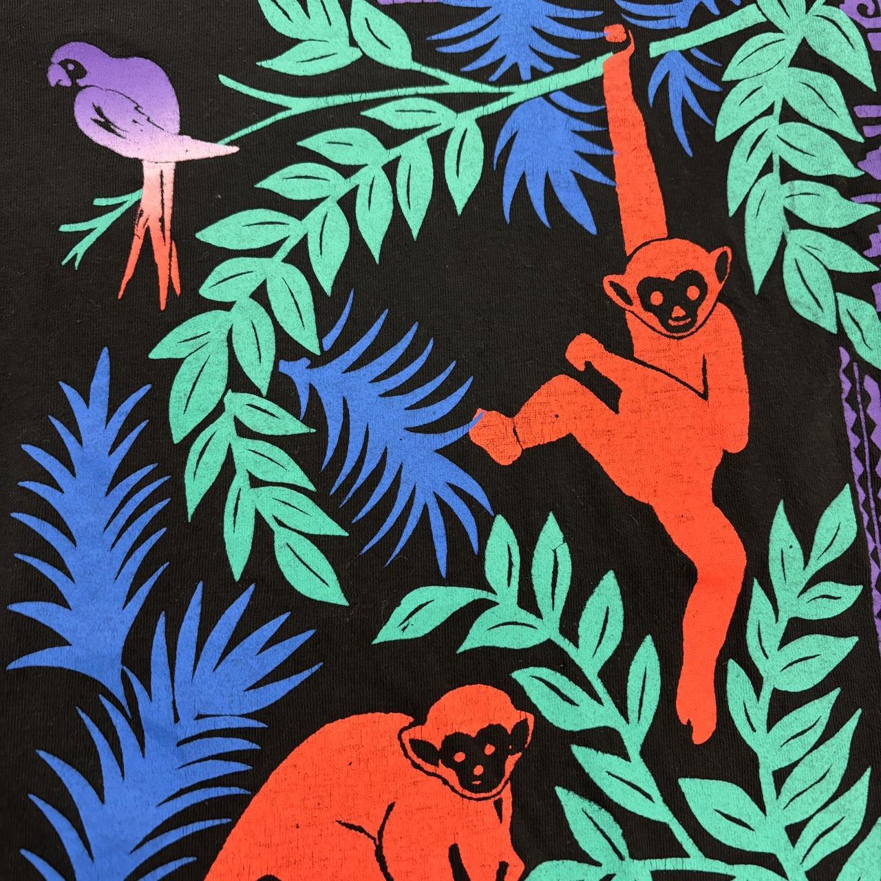 Vintage 90s Save the Amazon rainforest nature wildlife graphic t-shirt