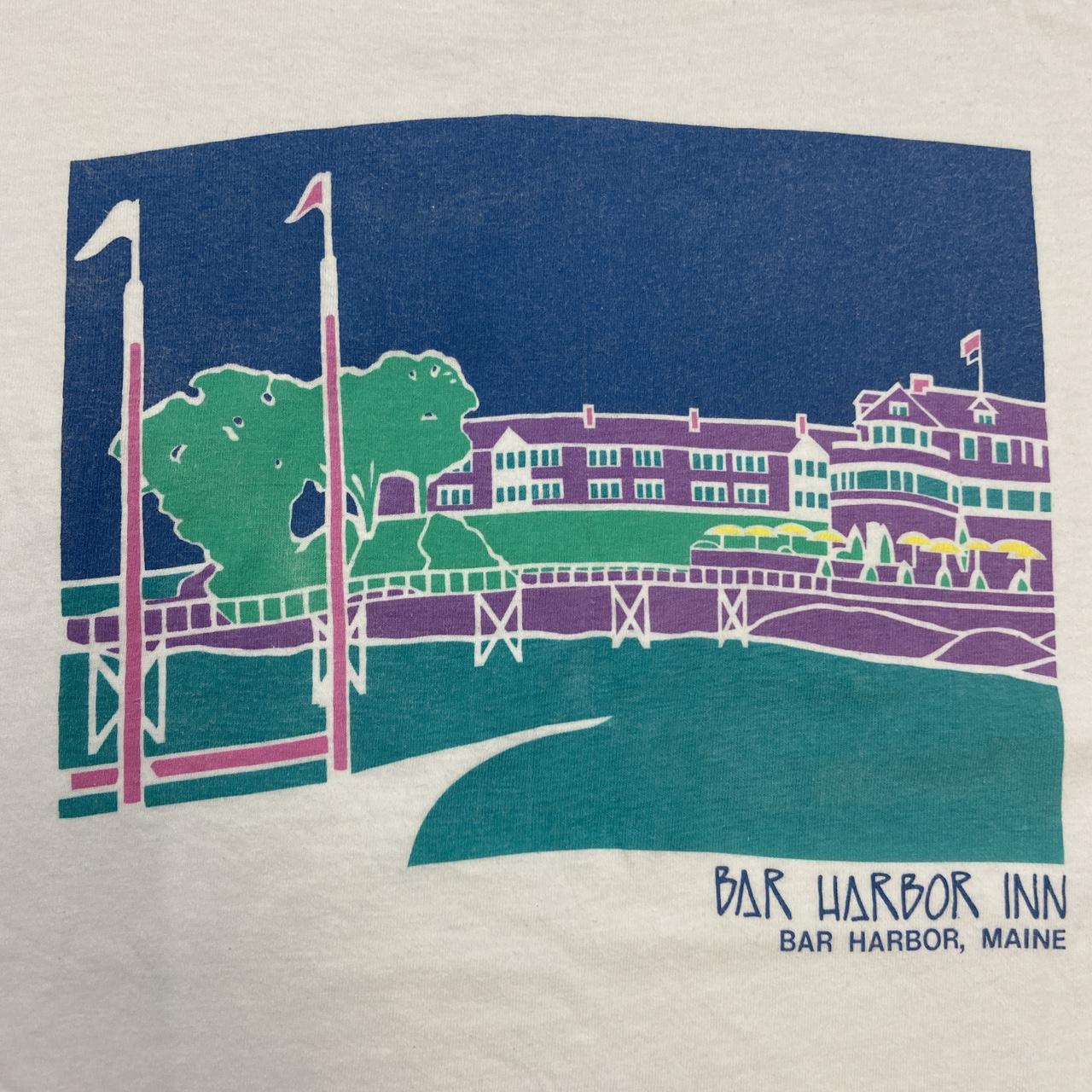 Vintage 90s USA Bar Harbor Inn Maine tourist souvenir promotional graphic t-shirt