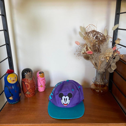 Vintage 90s USA Mickey Mouse Walt Disney land embroidered purple cap