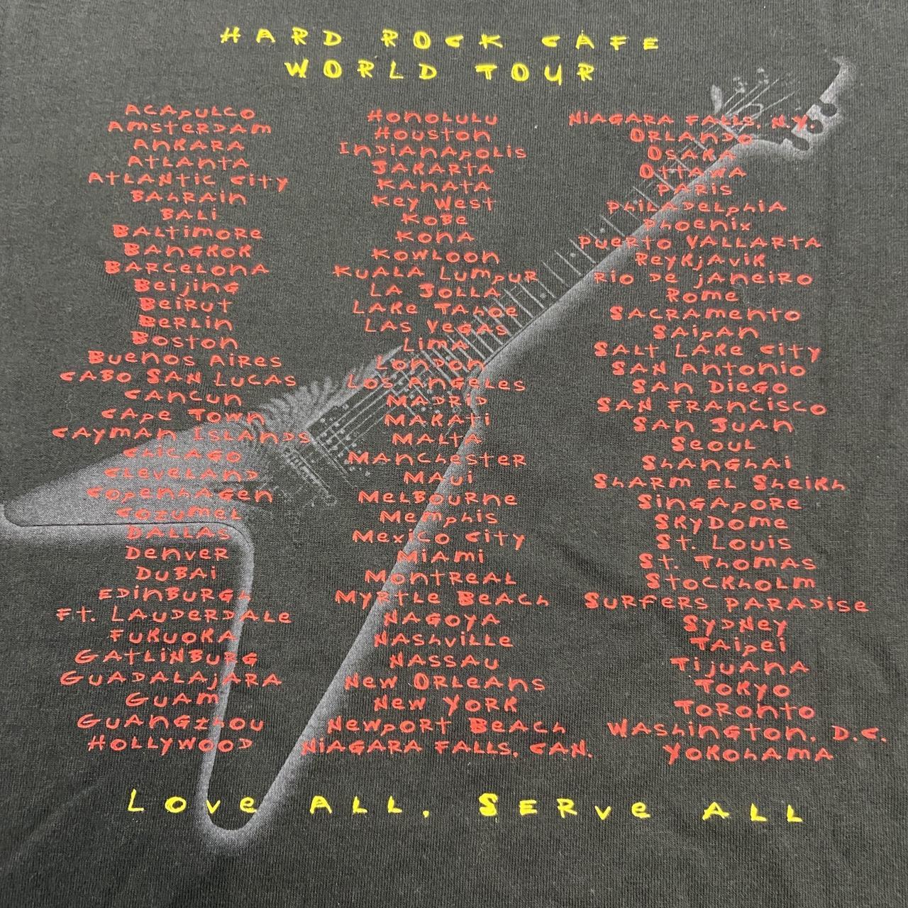 Vintage USA Y2K Hard Rock Cafe Hong Kong world tour 30th anniversary graphic t-shirt