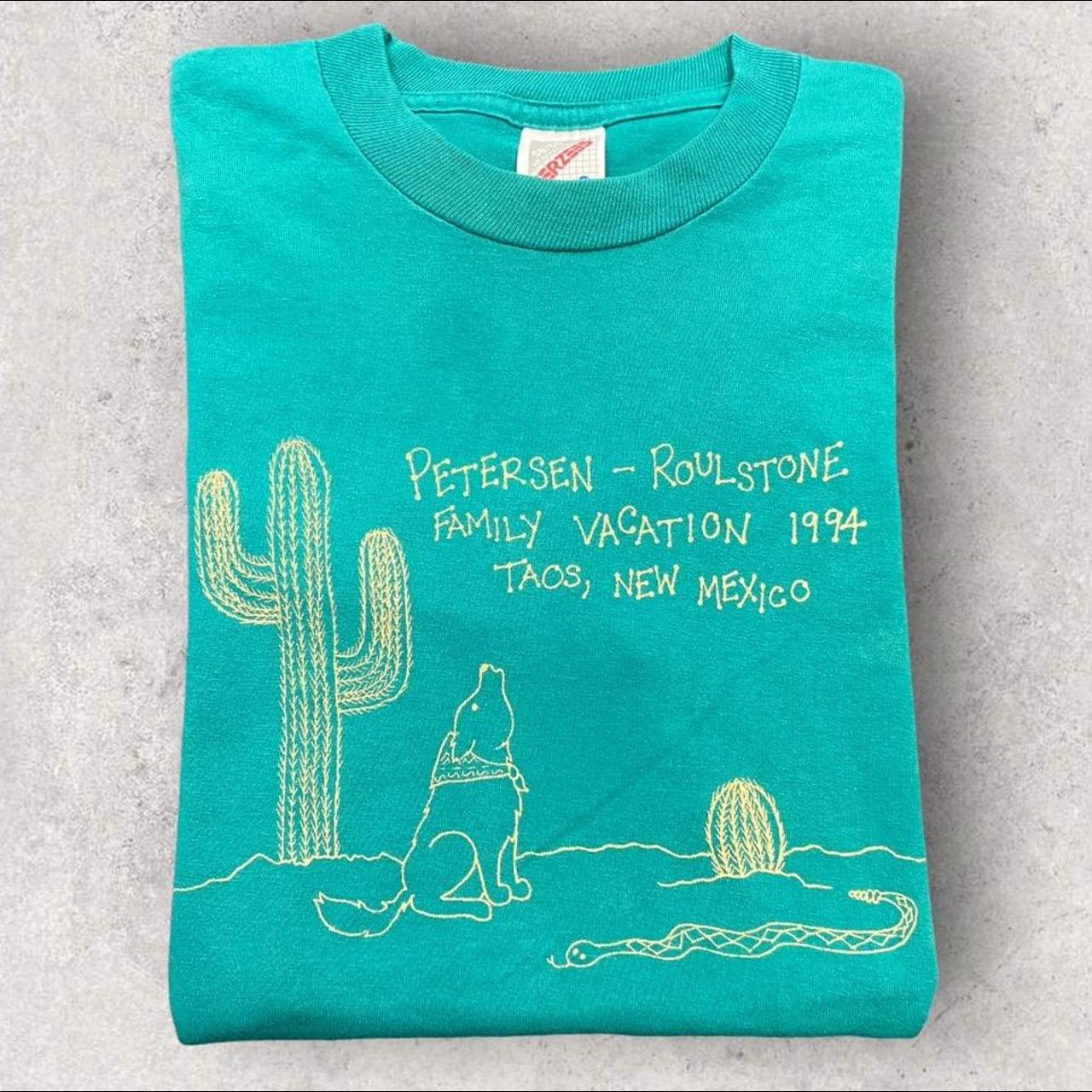 Vintage 90s USA family vacation Taos New Mexico wildlife Desert cactus graphic t-shirt