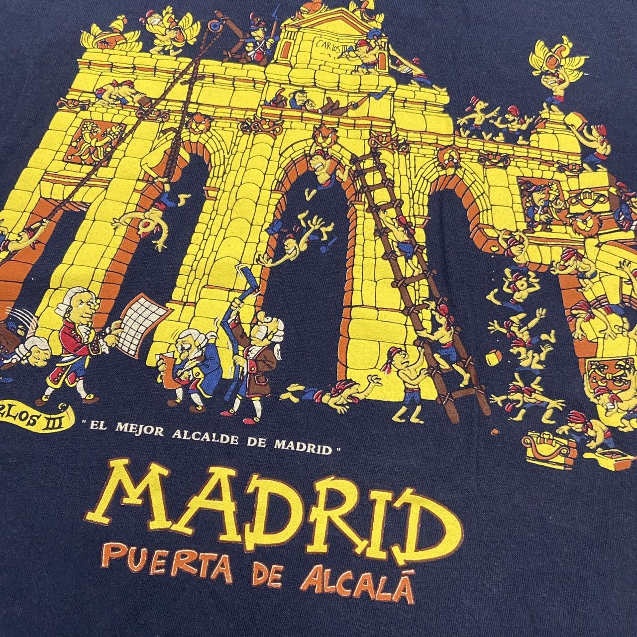 Vintage 90s Madrid spain ‘puerta de alcala’ graphic navy t-shirt