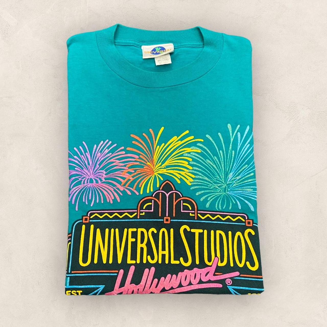 Vintage 90s USA Universal Studios Hollywood Los Angeles California theme park graphic t-shirt