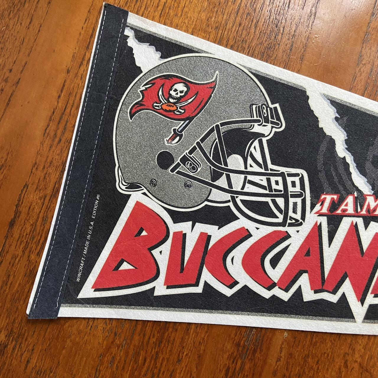 Vintage 90s USA Tampa Bay Buccaneers NFL American Football felt pennant