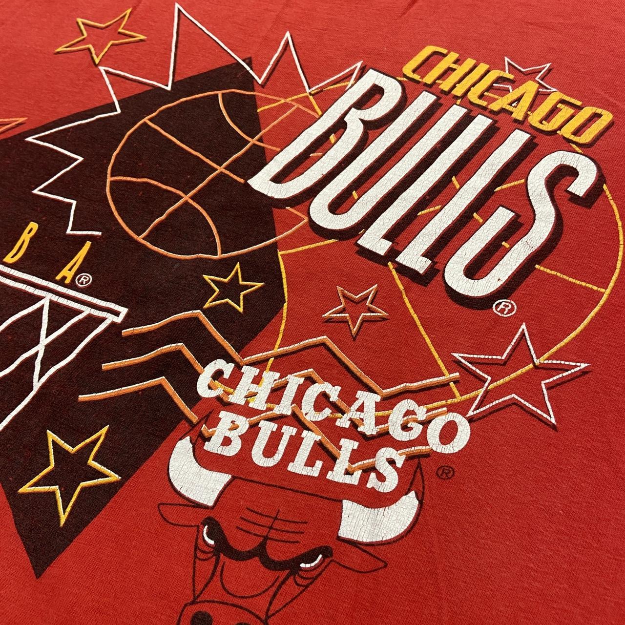 Vintage 90s USA Chicago Bulls NBA basketball graphic red t-shirt