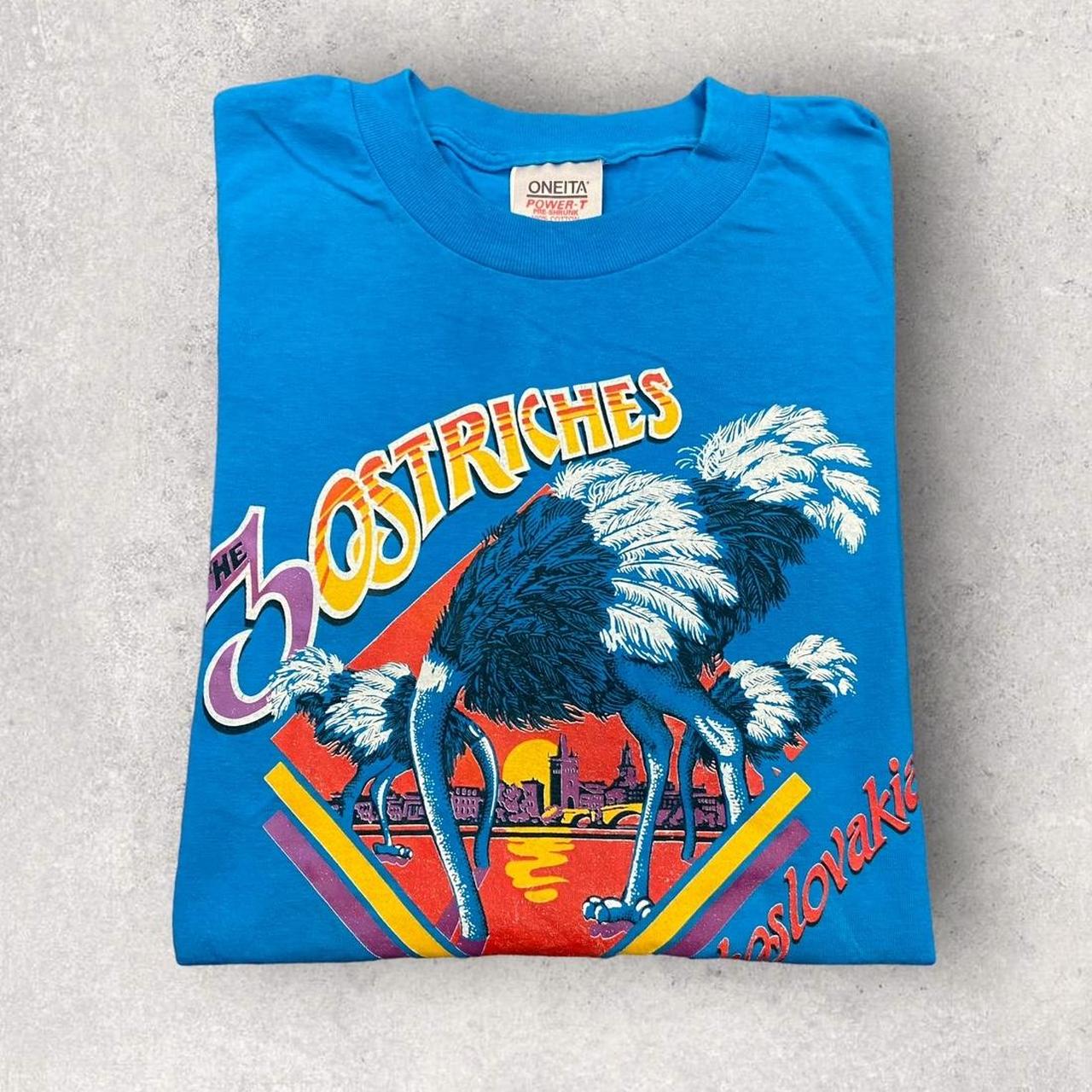 Vintage 90s three ostriches pub & hotel Czechoslovakia tourist souvenir promotional graphic t-shirt