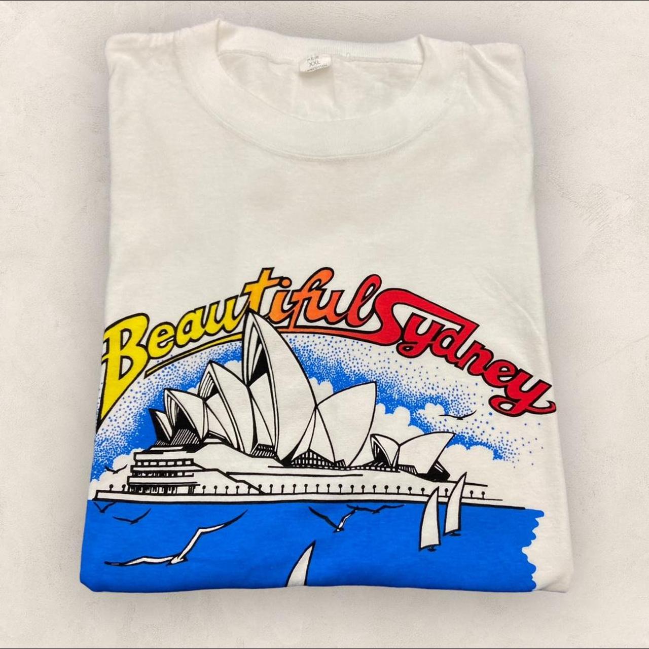 Vintage 90s Sydney opera house Australia promotional graphic t-shirt