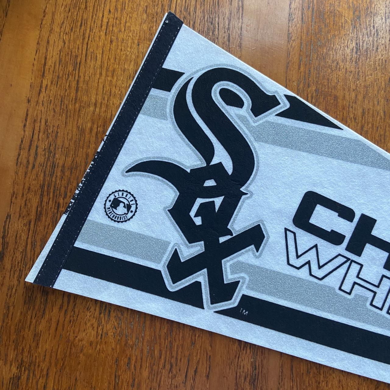 Vintage 90s USA Chicago White Sox MLB Major League Baseball felt pennant