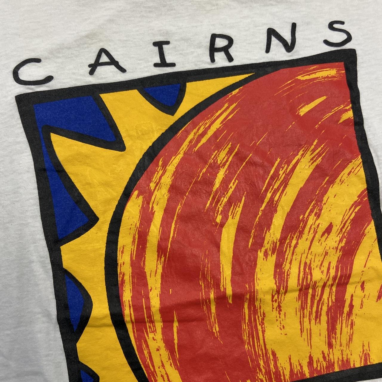 Vintage 90s sunshine Cairns Great Barrier Reef Australia tourist souvenir graphic t-shirt