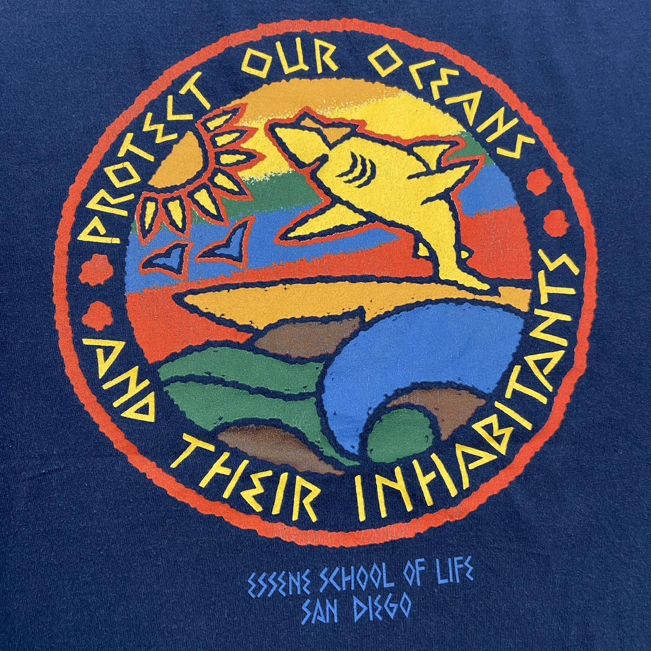 Vintage 90s USA Essene school of life San Diego California protect our oceans graphic t-shirt