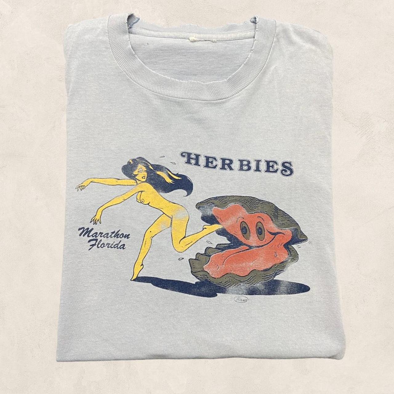 Vintage 90s USA Herbies marathon Florida bar & chowder house graphic t-shirt