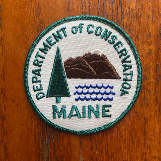 Vintage 80s USA patch department of conservation Maine embroidered sew on badge