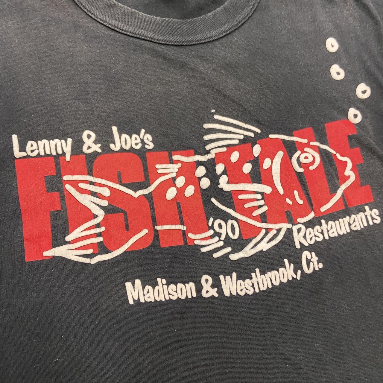 Vintage 90s USA Lenny & joes fish tale restaurants Connecticut promotional geaphic t-shirt