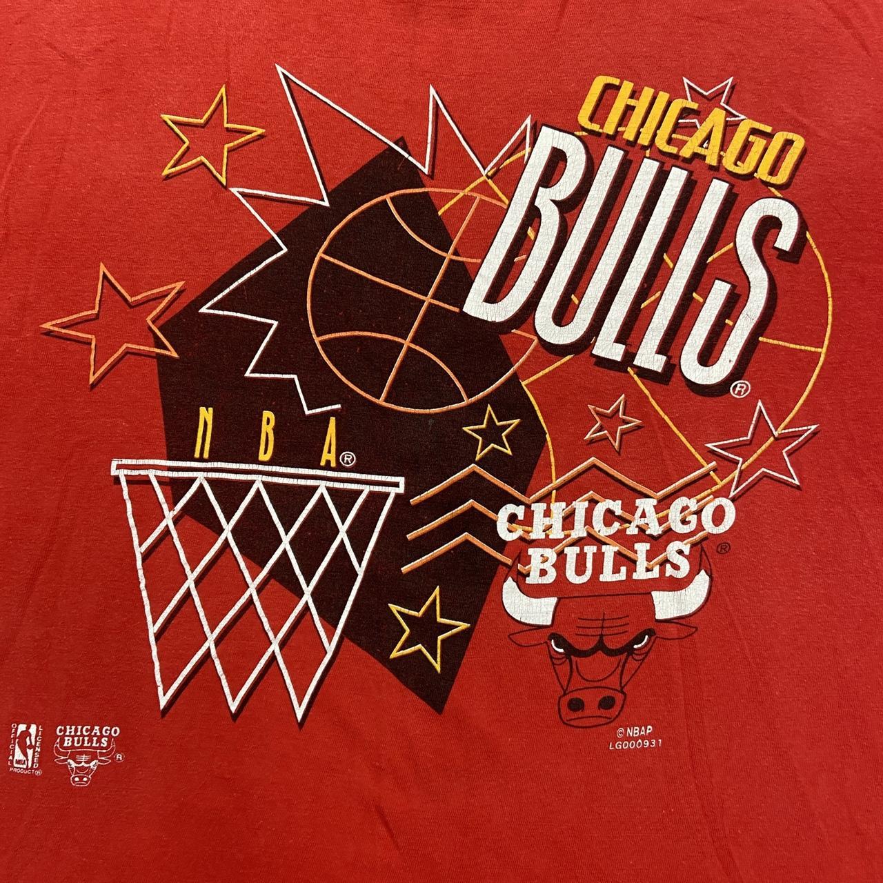 Vintage 90s USA Chicago Bulls NBA basketball graphic red t-shirt