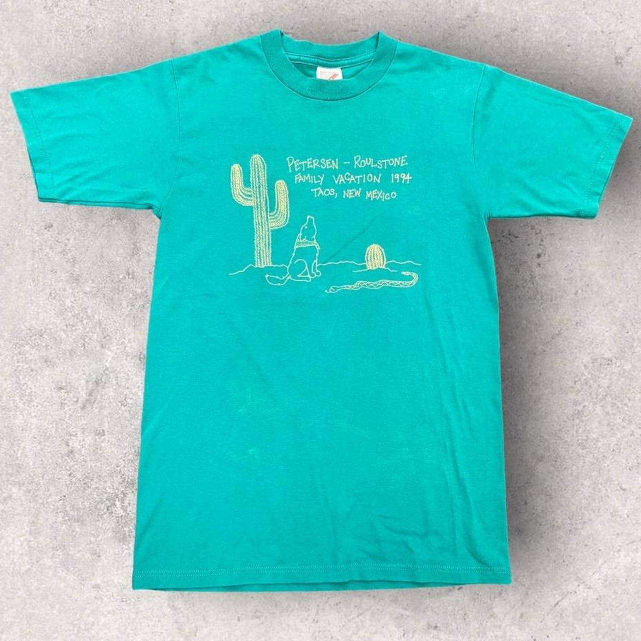 Vintage 90s USA family vacation Taos New Mexico wildlife Desert cactus graphic t-shirt