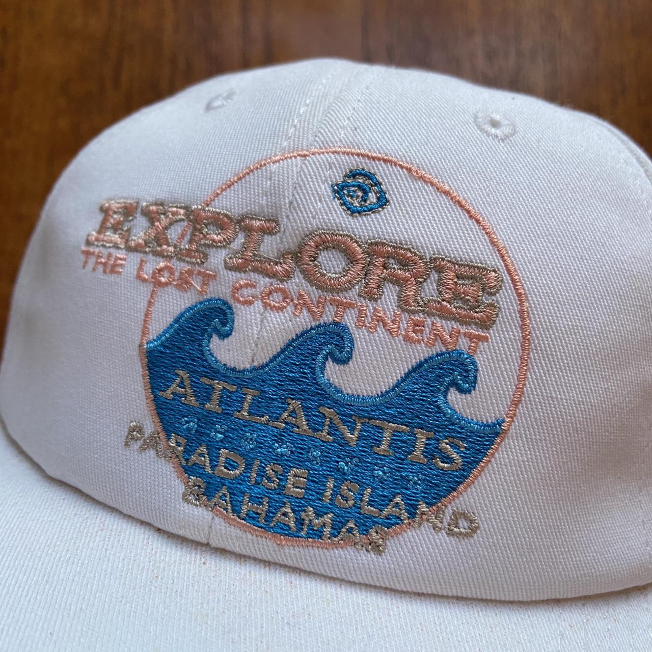 Vintage Y2K 2000s Atlantis paradise island Bahamas graphic cap