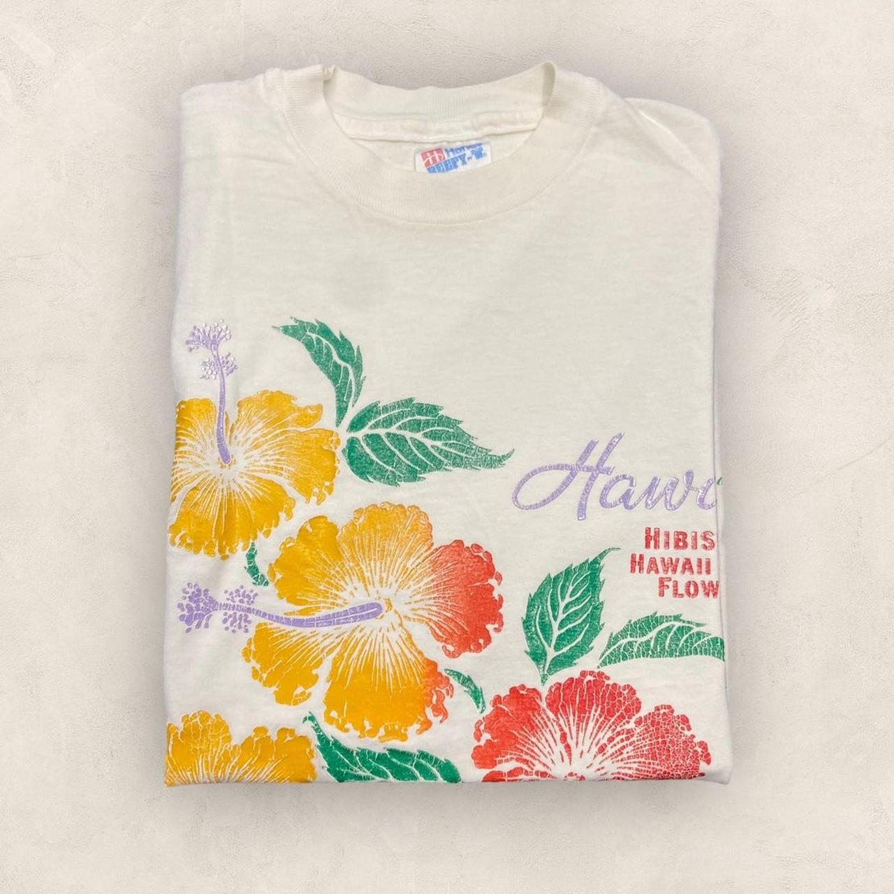 Vintage 90s USA Hibiscus Hawaii state flower wildlife promotional graphic t-shirt