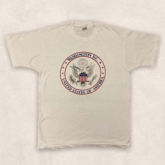 Vintage 90s USA Washington DC emblem graphic white t-shirt