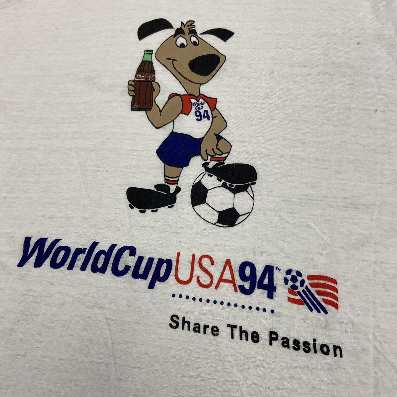 Vintage 90s USA FIFA World Cup 1994 mascot graphic t-shirt