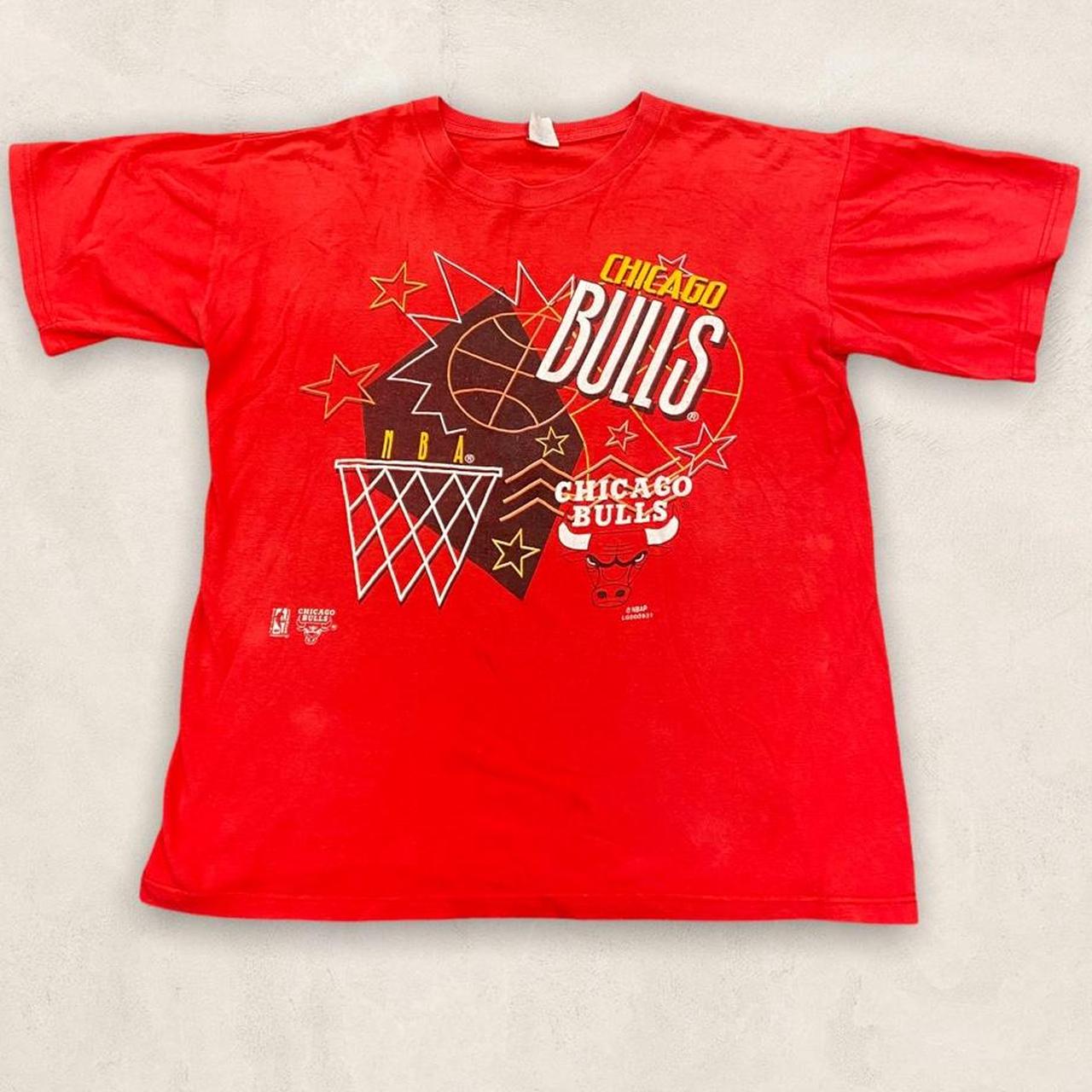 Vintage 90s USA Chicago Bulls NBA basketball graphic red t-shirt