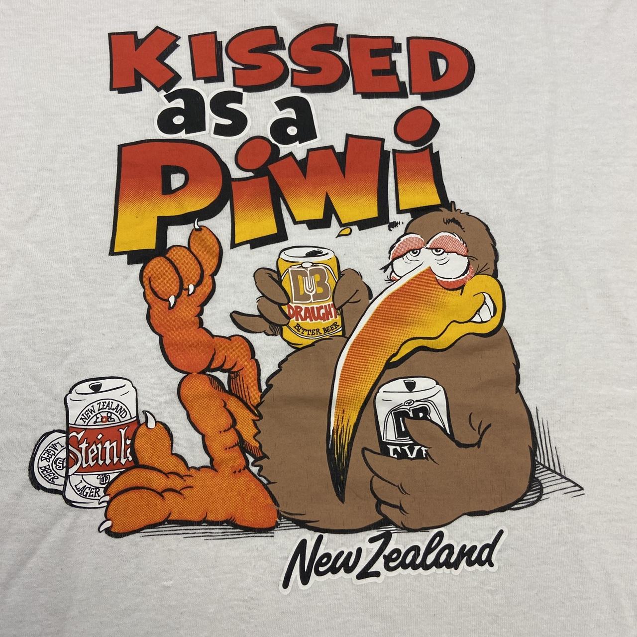 Vintage 90s Kiwi New Zealand slogan humour promotional graphic t-shirt