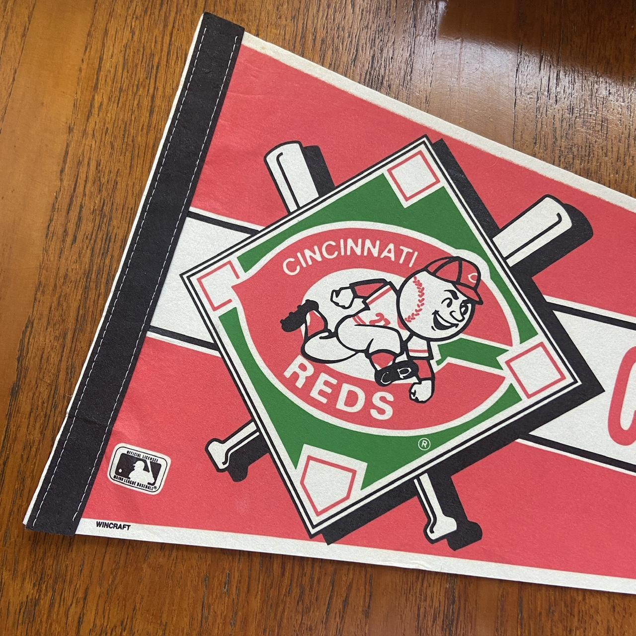 Vintage 90s USA Cincinnati Reds Major League Baseball mlb felt pennant