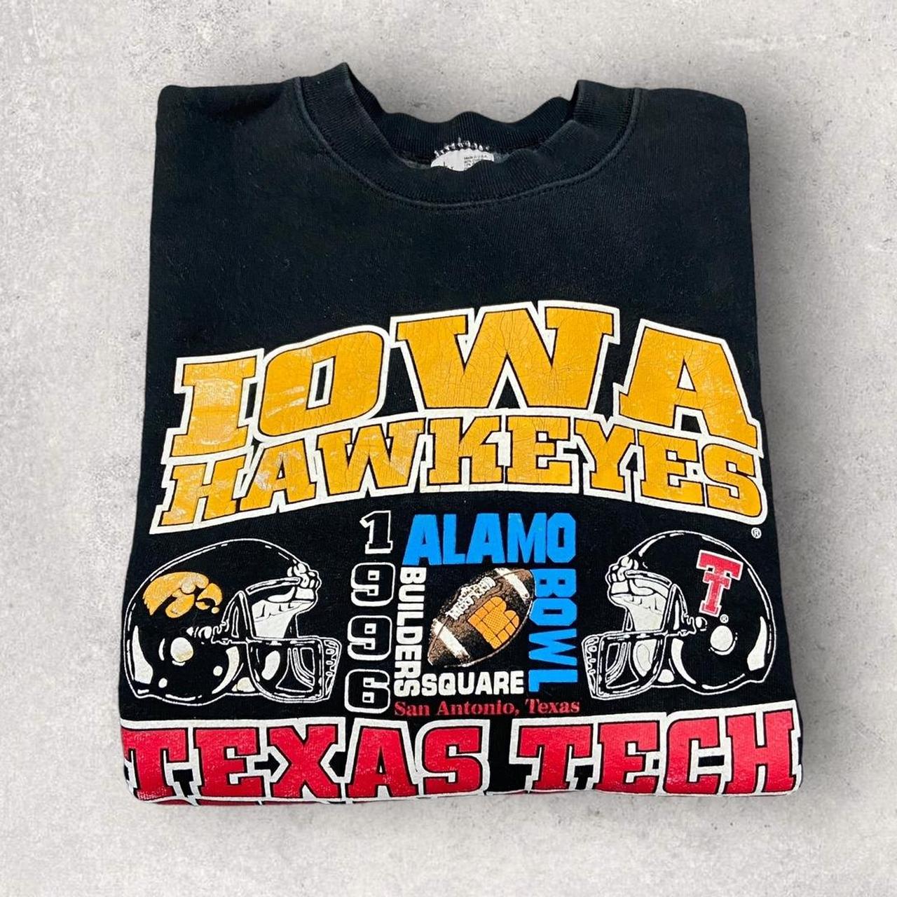 Vintage 90s USA Iowa Hawkeyes Texas Tech Raiders American Football promotional graphic sweatshirt