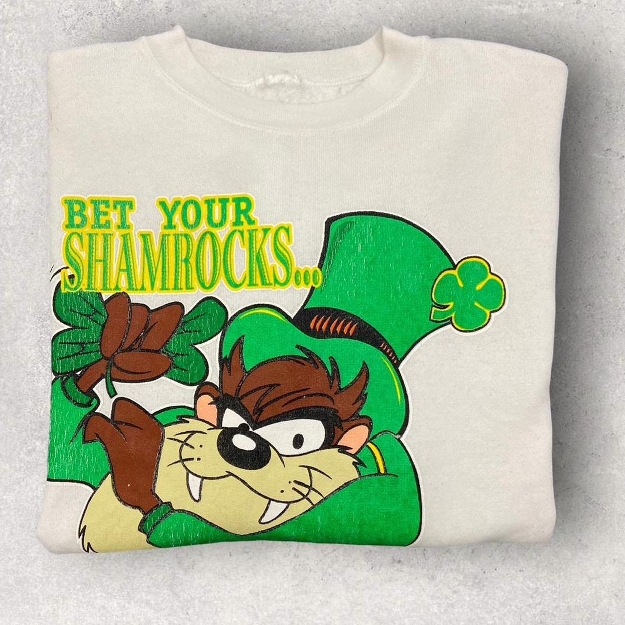 Vintage 90s USA Taz Tasmanian tiger leprechaun cartoon promotional graphic sweatshirt