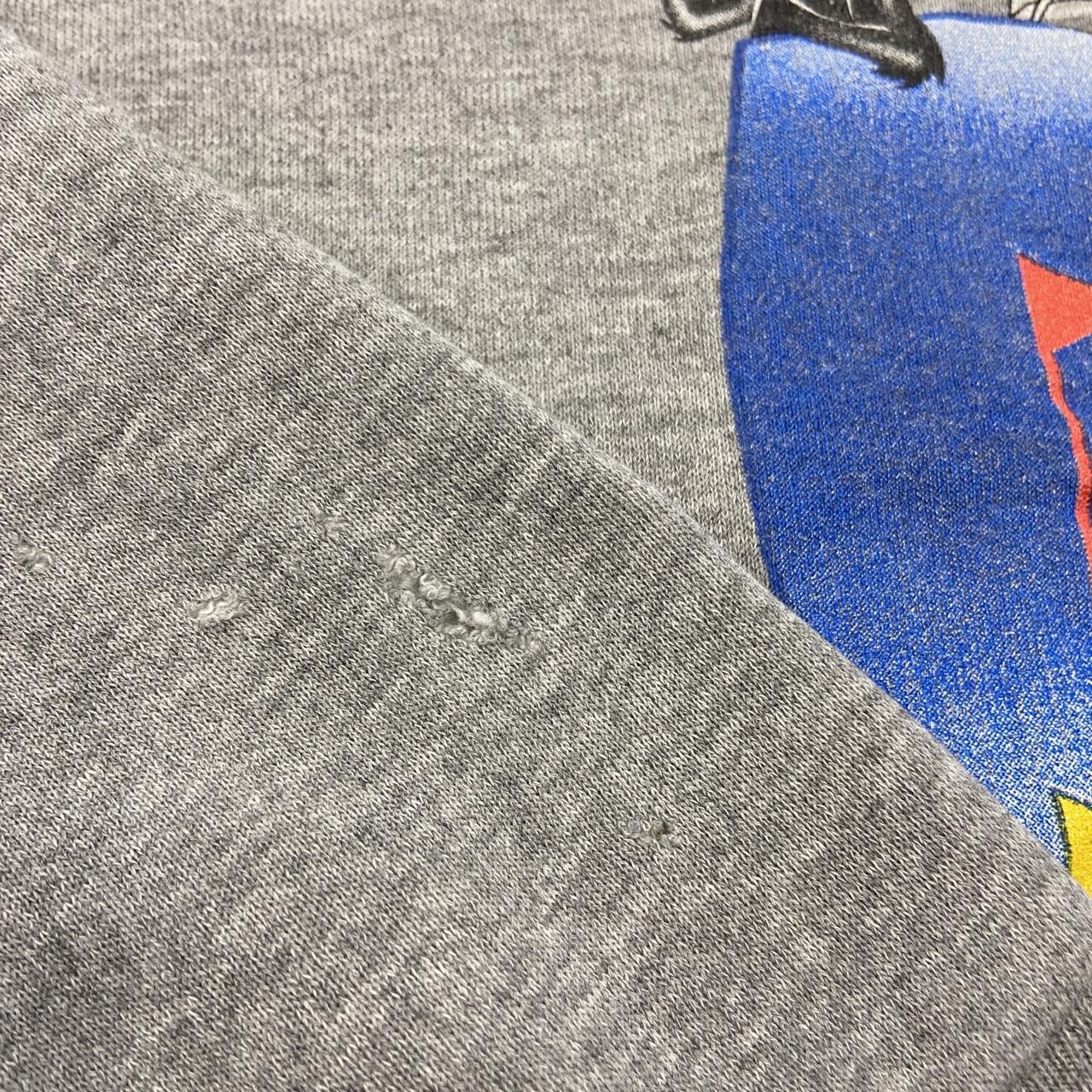 Vintage 90s USA Six Flags California Theme Park graphic grey sweatshirt