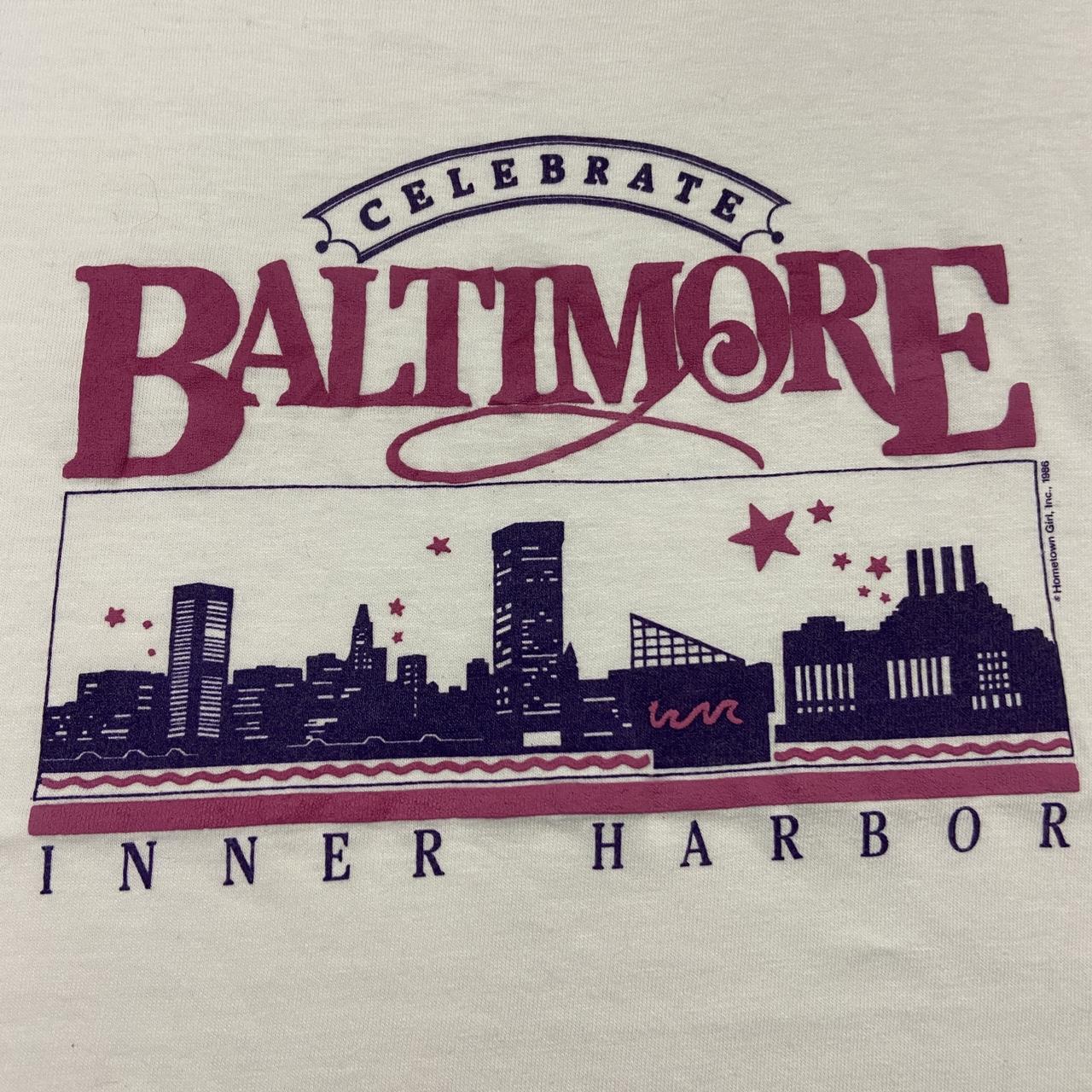 Vintage 90s USA Baltimore Maryland inner harbour skyline tourist promotional graphic t-shirt