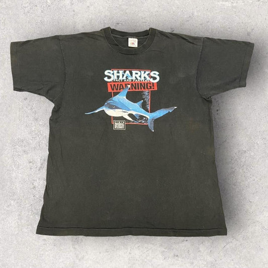 Vintage 90s Canada sharks the museum of Alberta wildlife nature promotional graphic t-shirt