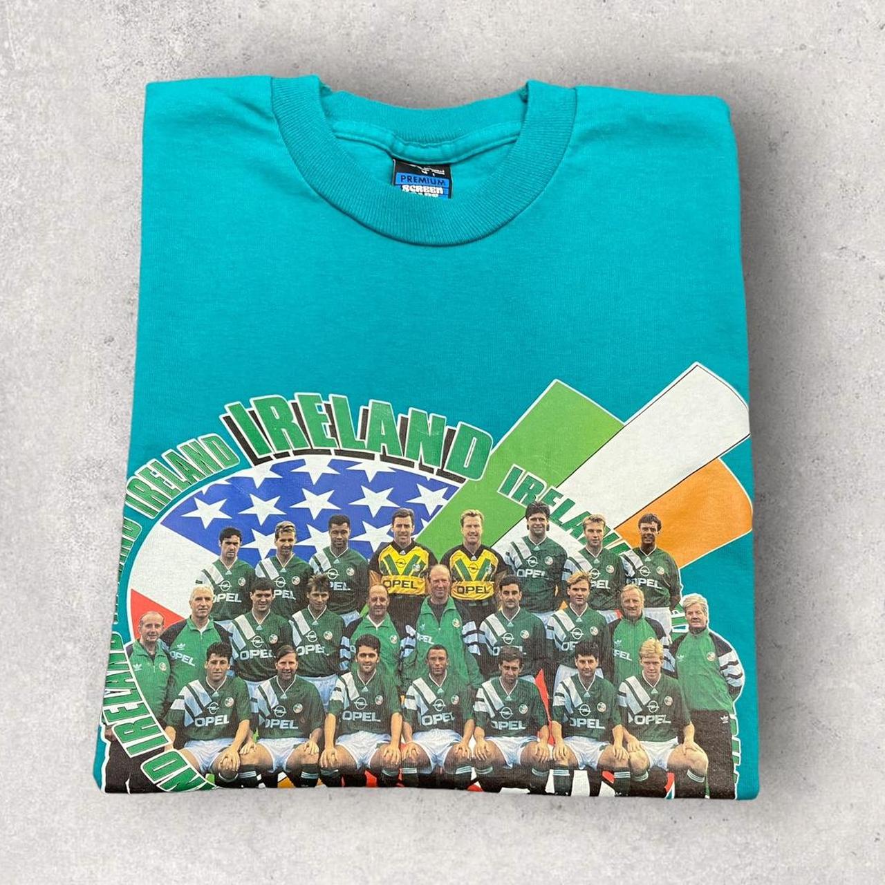 Vintage 90s World Cup USA 94 team Ireland football tournament promotional graphic t-shirt