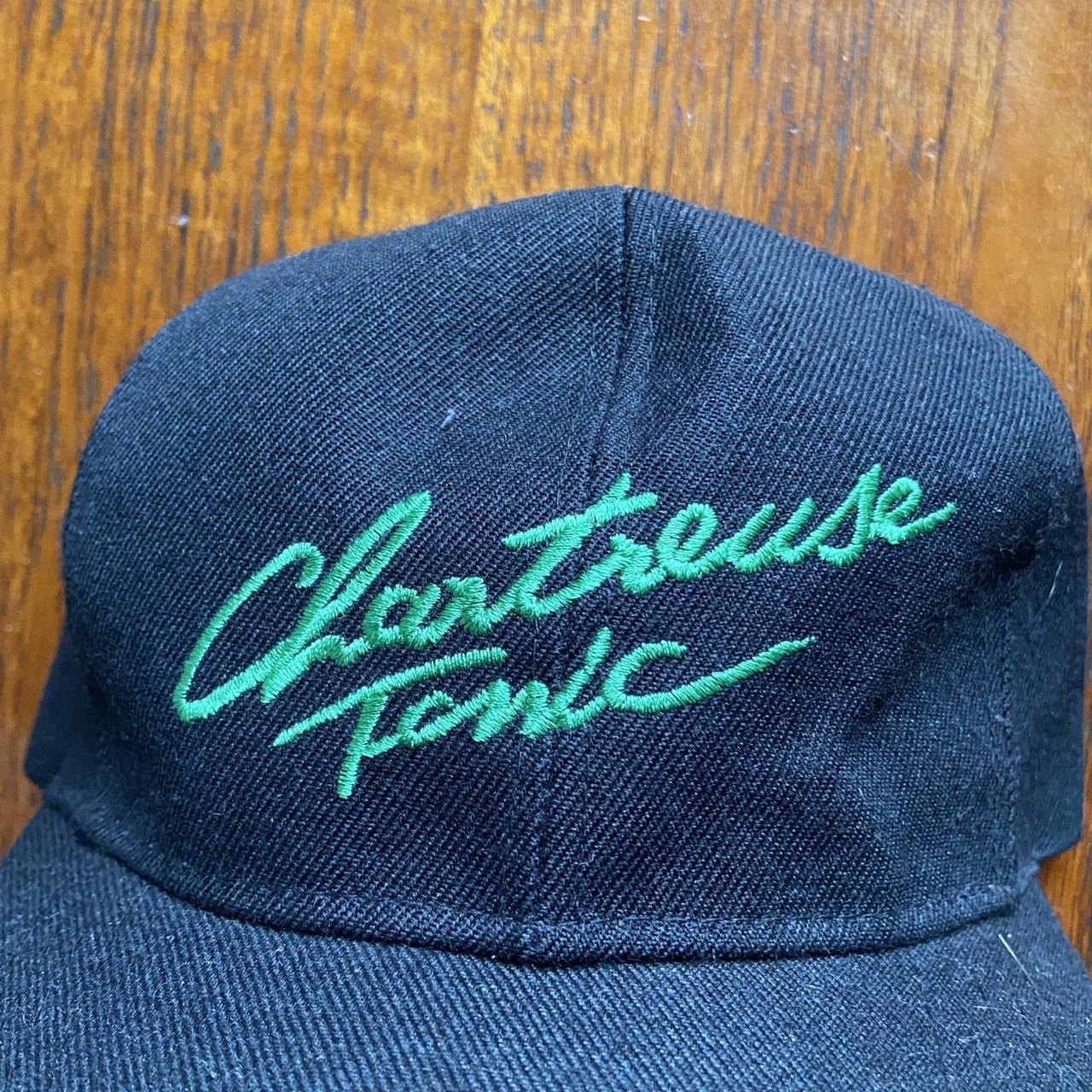 Vintage 90s Chartreuse tonic alcohol memorabili promotional graphic cap