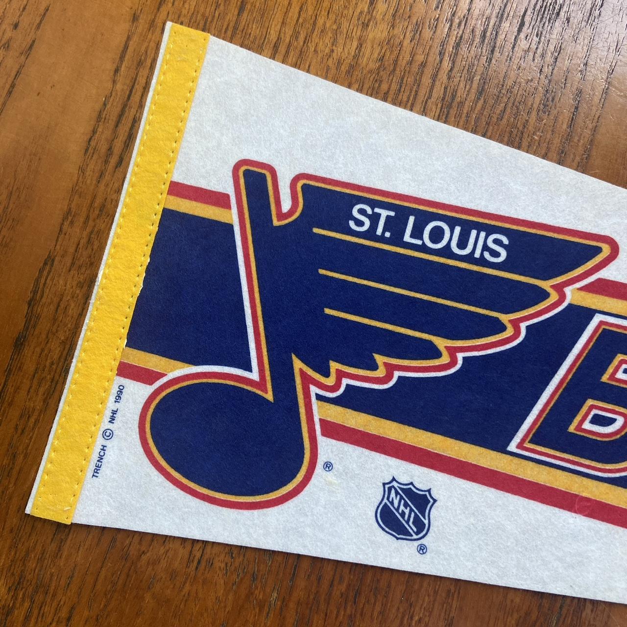 Vintage 90s USA St Louis Blues NHL ice hockey felt pennant