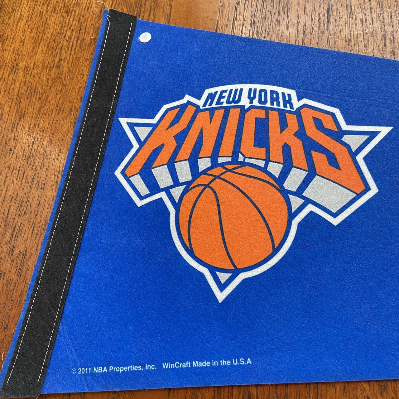 New York Knicks NBA basketball felt pennant