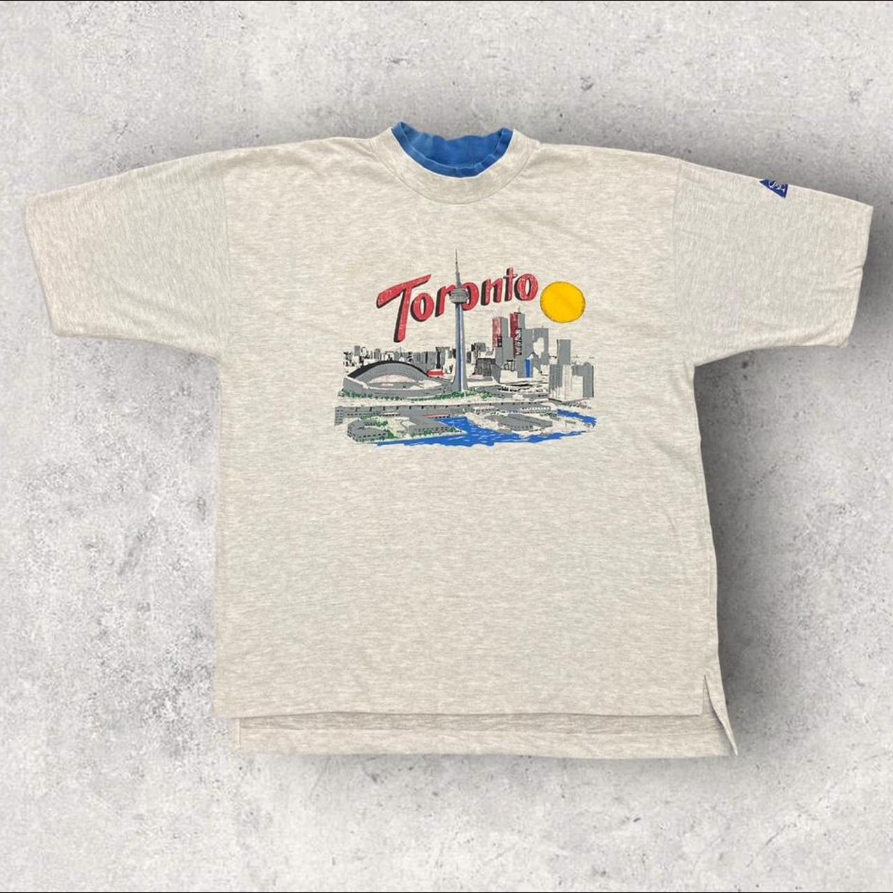 Vintage 90s Canada Toronto city skyline tourist souvenir promotional graphic t-shirt