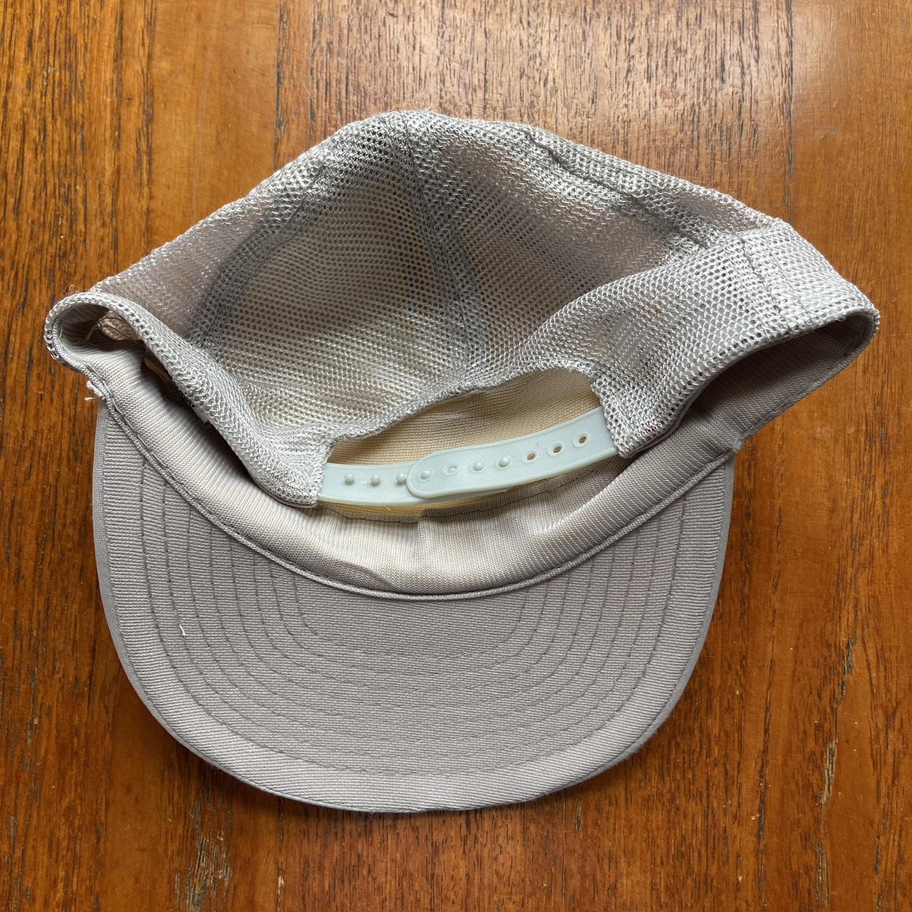 Vintage 90s USA Okeechobee hawg hunters bass fish graphic trucker cap