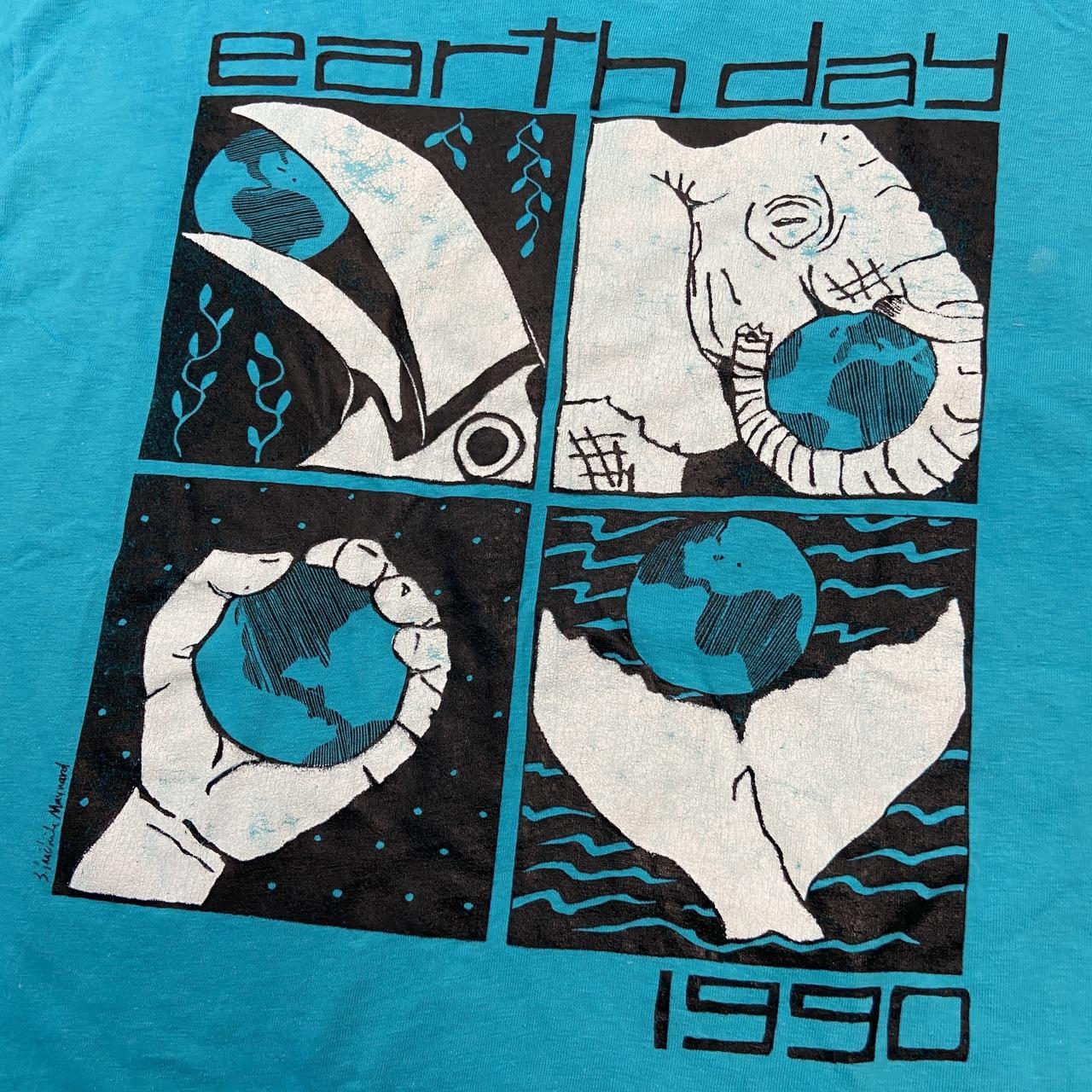 Vintage 90s USA Earth day planet nature wildlife promotional graphic t-shirt