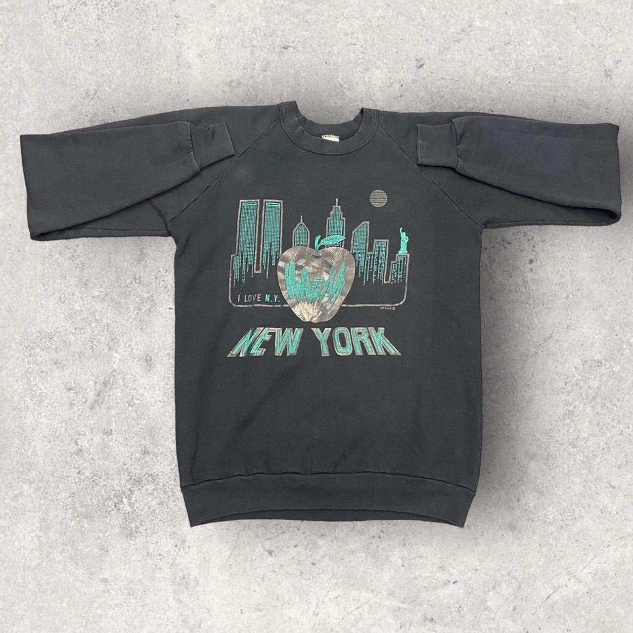 Vintage 90s USA New York City skyline big Apple promotional graphic sweatshirt