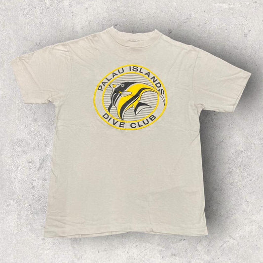 Vintage 90s Palau Islands dive club tropical fish ocean promotional graphic t-shirt