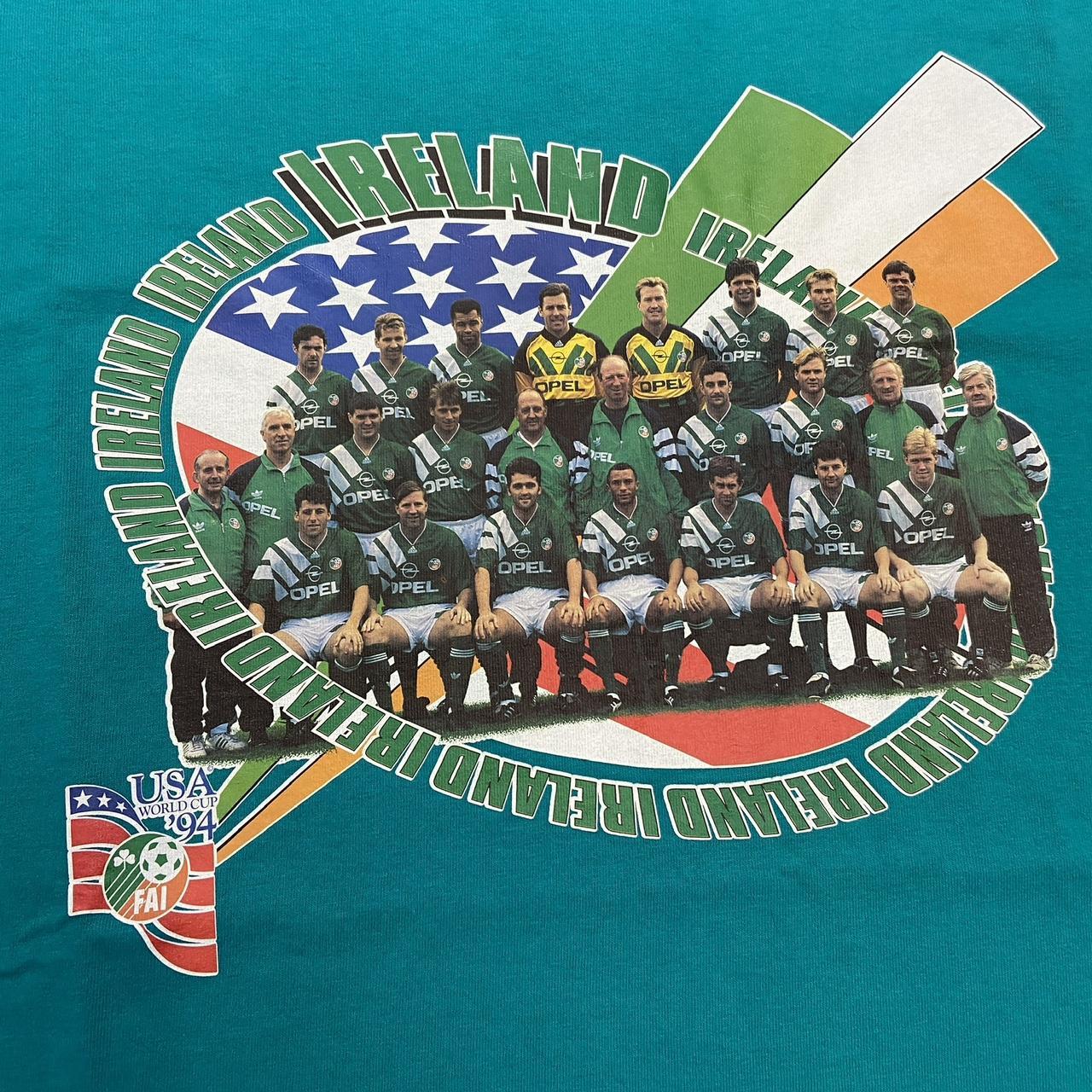 Vintage 90s World Cup USA 94 team Ireland football tournament promotional graphic t-shirt