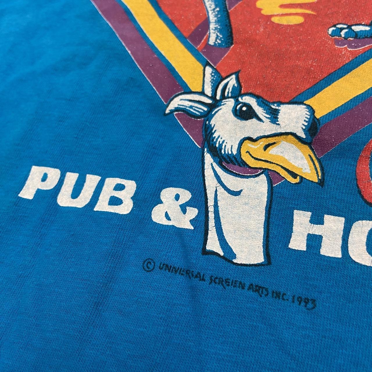 Vintage 90s three ostriches pub & hotel Czechoslovakia tourist souvenir promotional graphic t-shirt