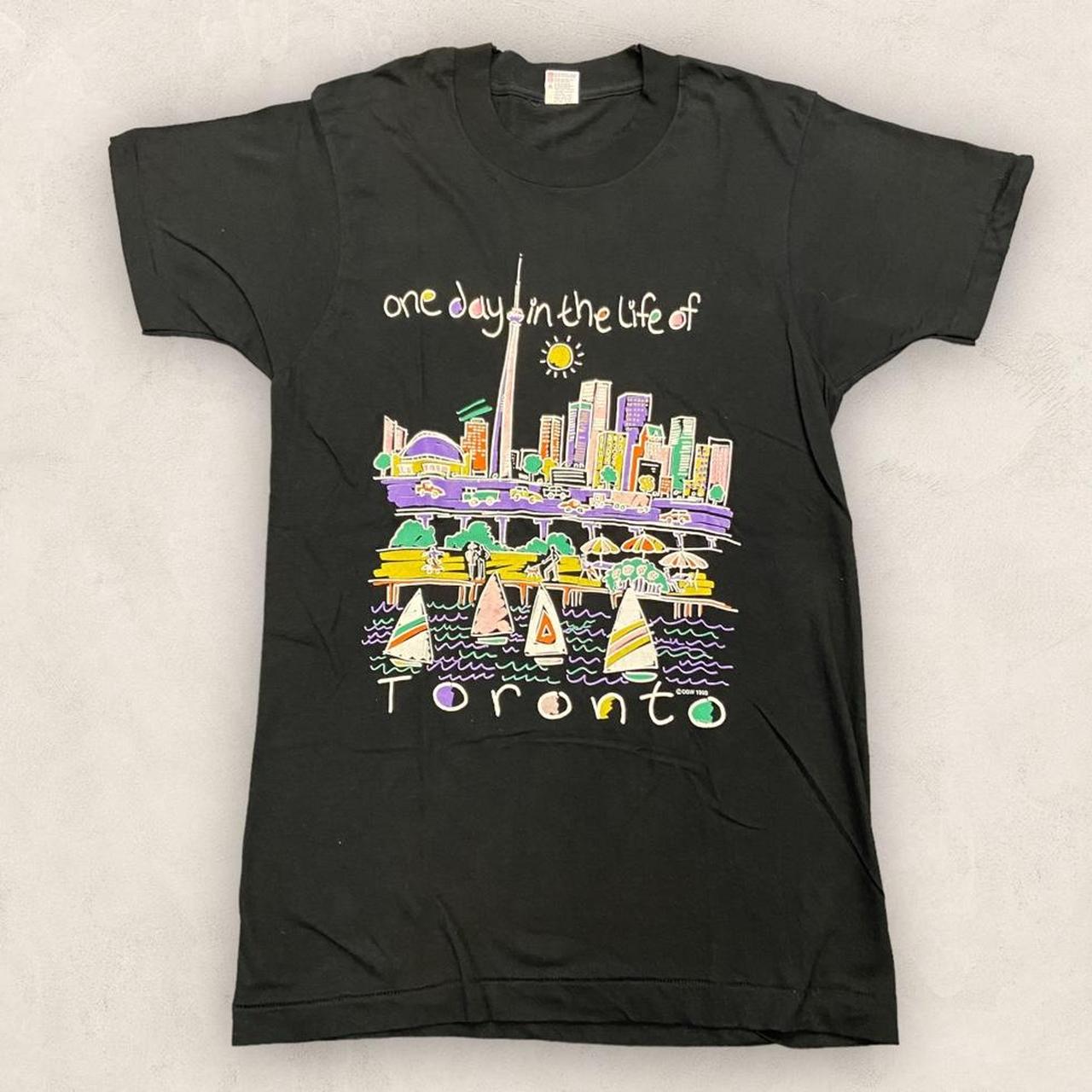 Vintage 90s Toronto Canada tourist souvenir graphic t-shirt