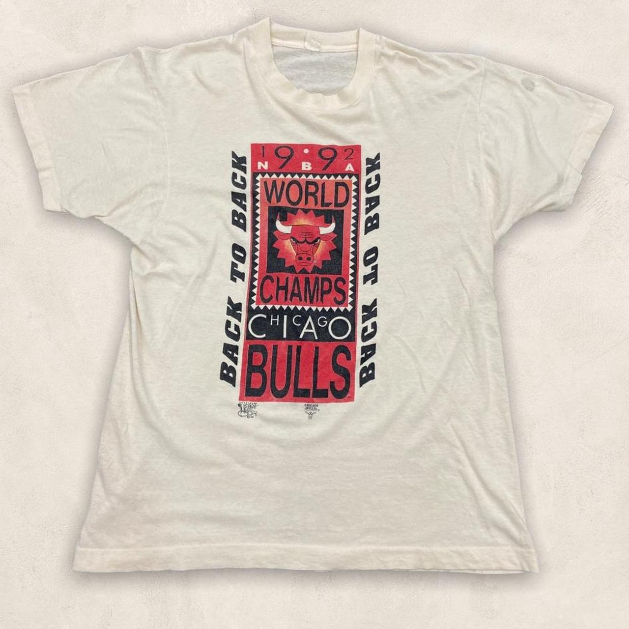 Vintage 90s USA Chicago Bulls 1992 NBA basketball champions graphic white t-shirt