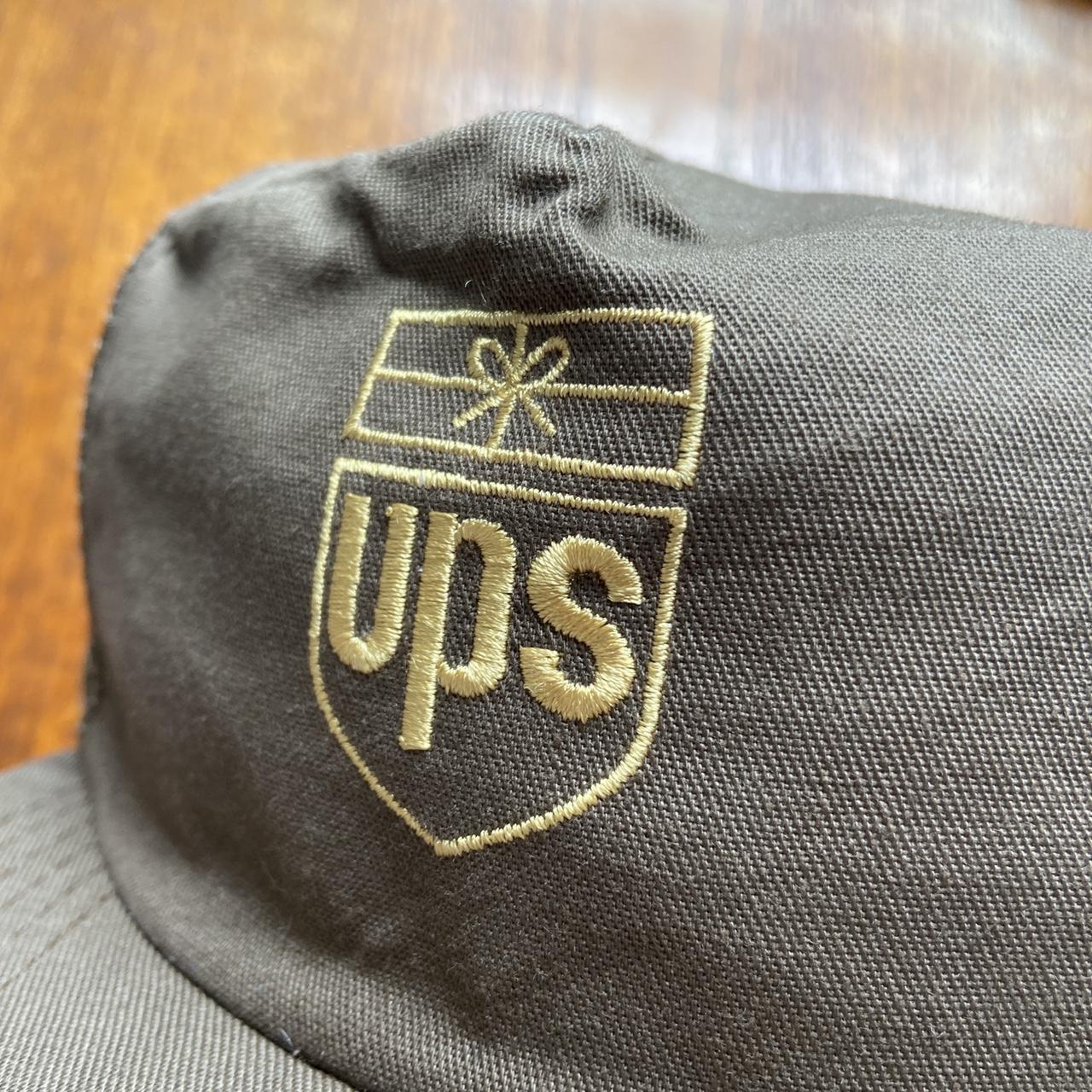 Vintage 90s USA UPS courier service graphic brown trucker cap