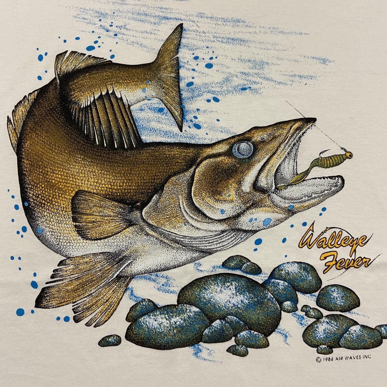 Vintage 90s USA Walleye fever pike fish Canada wildlife nature promotional graphic t-shirt