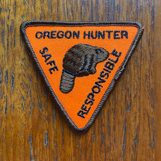 Vintage 80s USA patch Oregon hunter beaver embroidered sew on badge